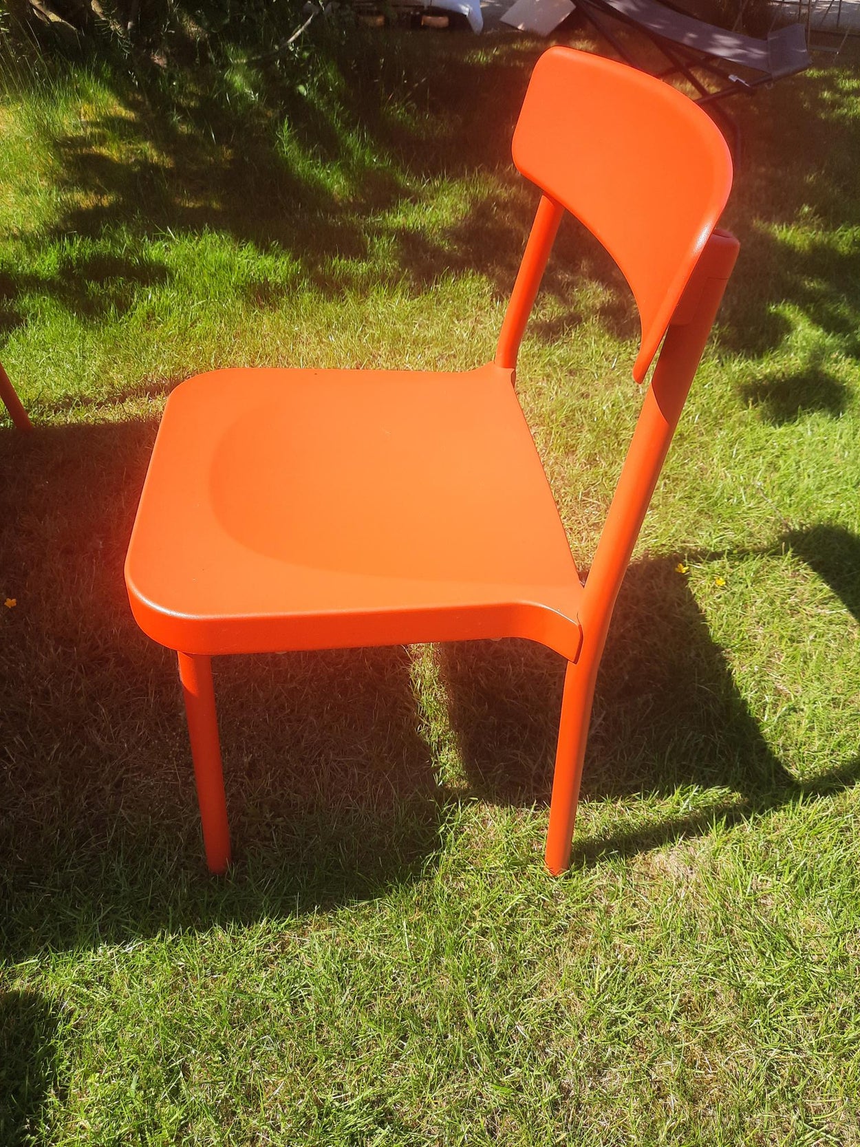 Set Grace tafel 80x80 met vierkante rand + Grace chair x4