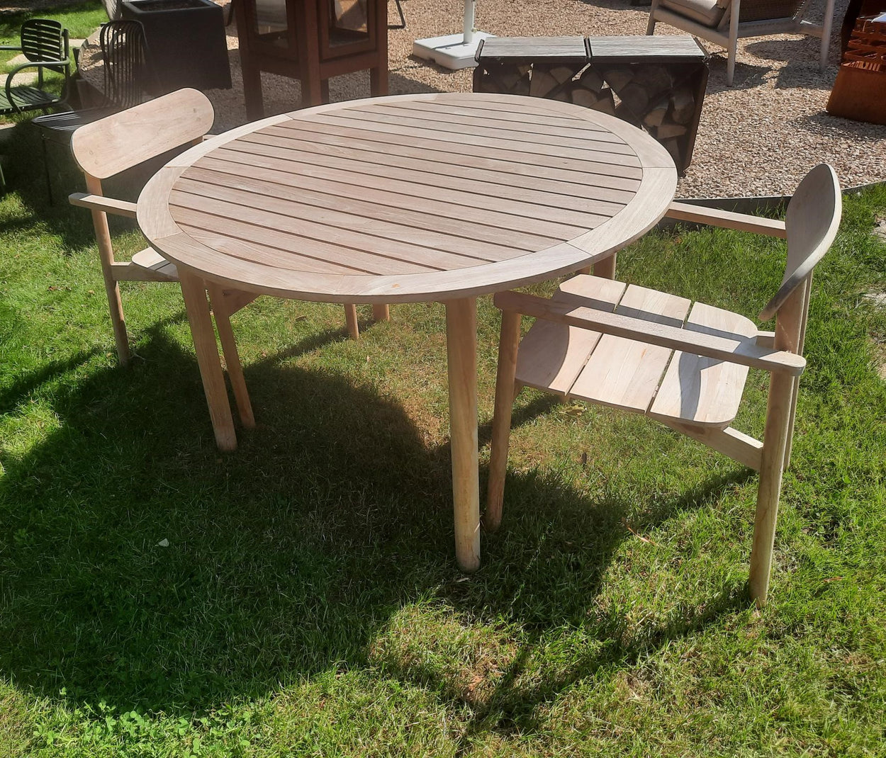 Set Sam dining table Ø120cm en 2x Freya stoel