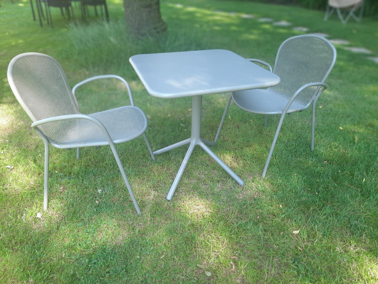 Set Grace tafel 70x70 met afgeronde rand en Ronda X armchair x2