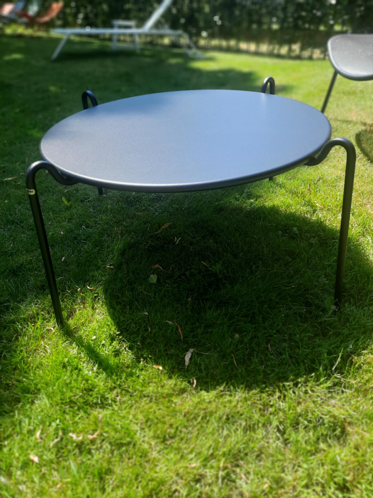 Set Round loungestoelen x2 + Rio R50 Ø80 cm Coffee Table