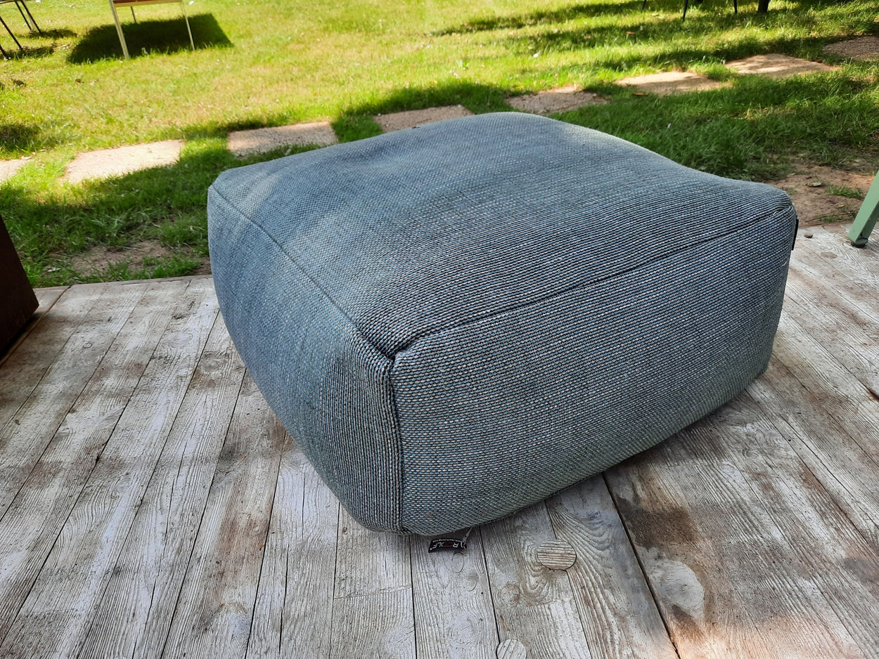 Dotty Poef Small out/indoor - Turquoise