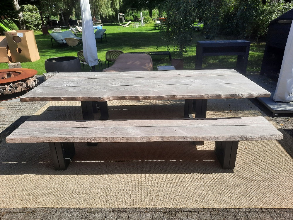 Set Nature dining table en Nature Bench x2 + tapijt