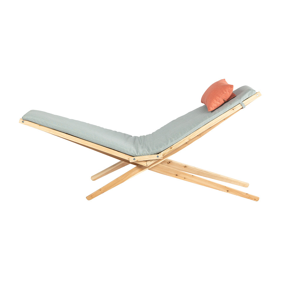Woodlounger en kussen