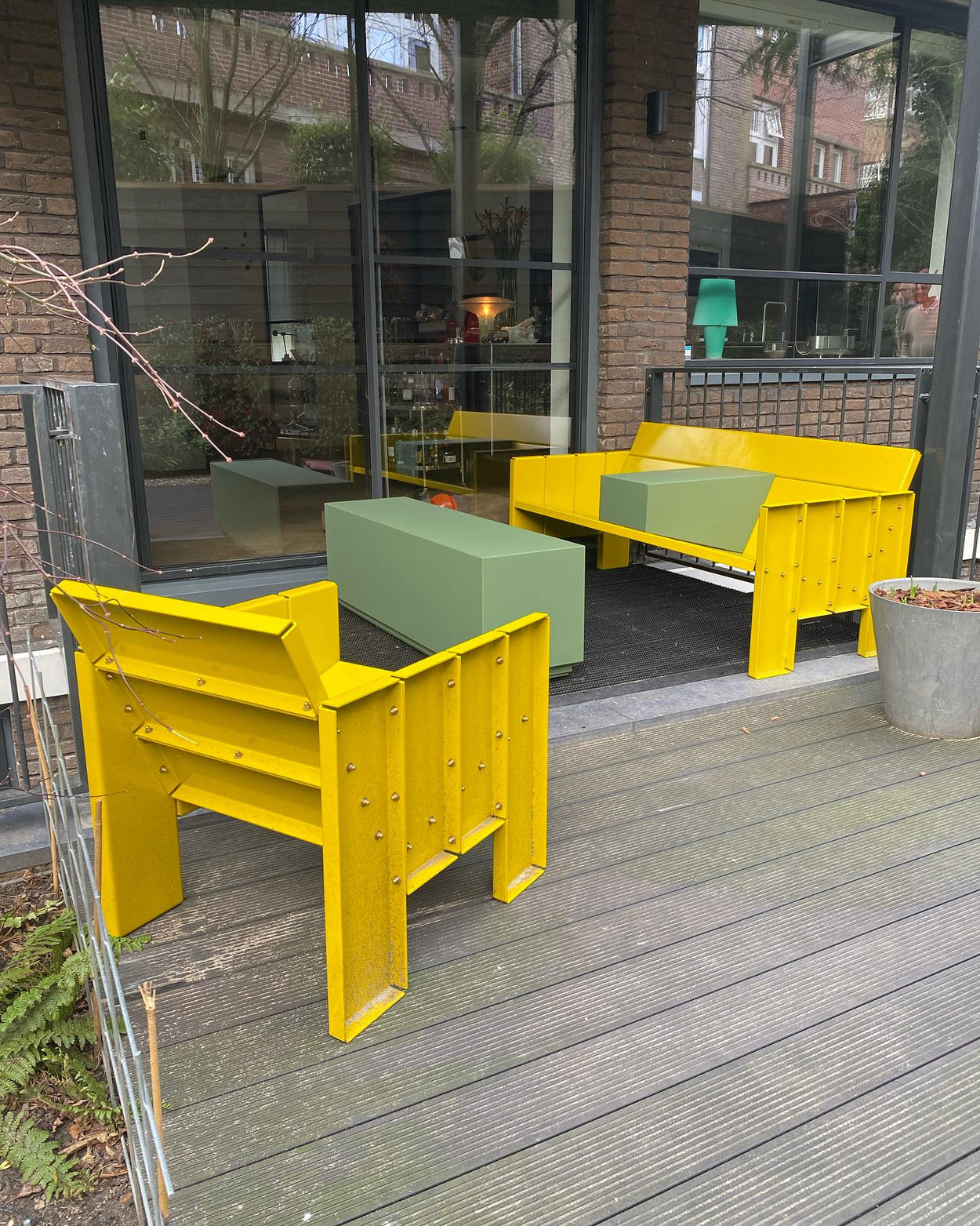Lounge chair