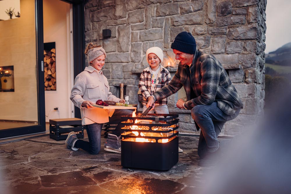 Cube Fire Basket Black