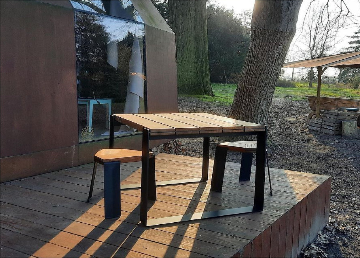 STR'8 Table Outdoor / Indoor - 4 sizes