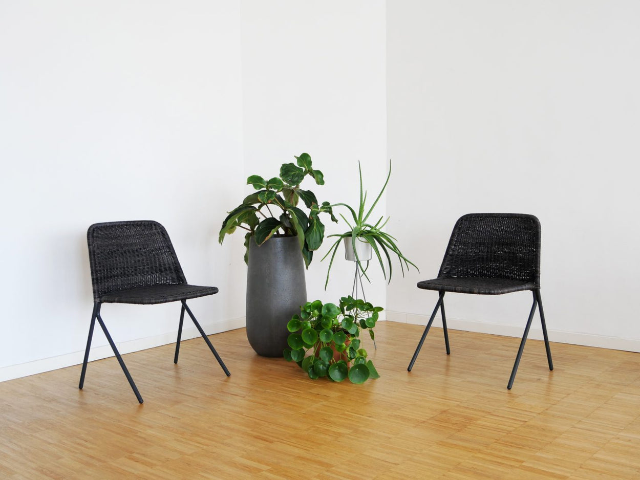 Kaki chair