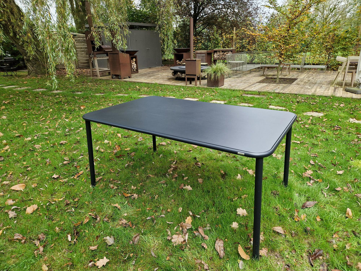 Yard tafel 160x97,5 cm - aluminium - Black