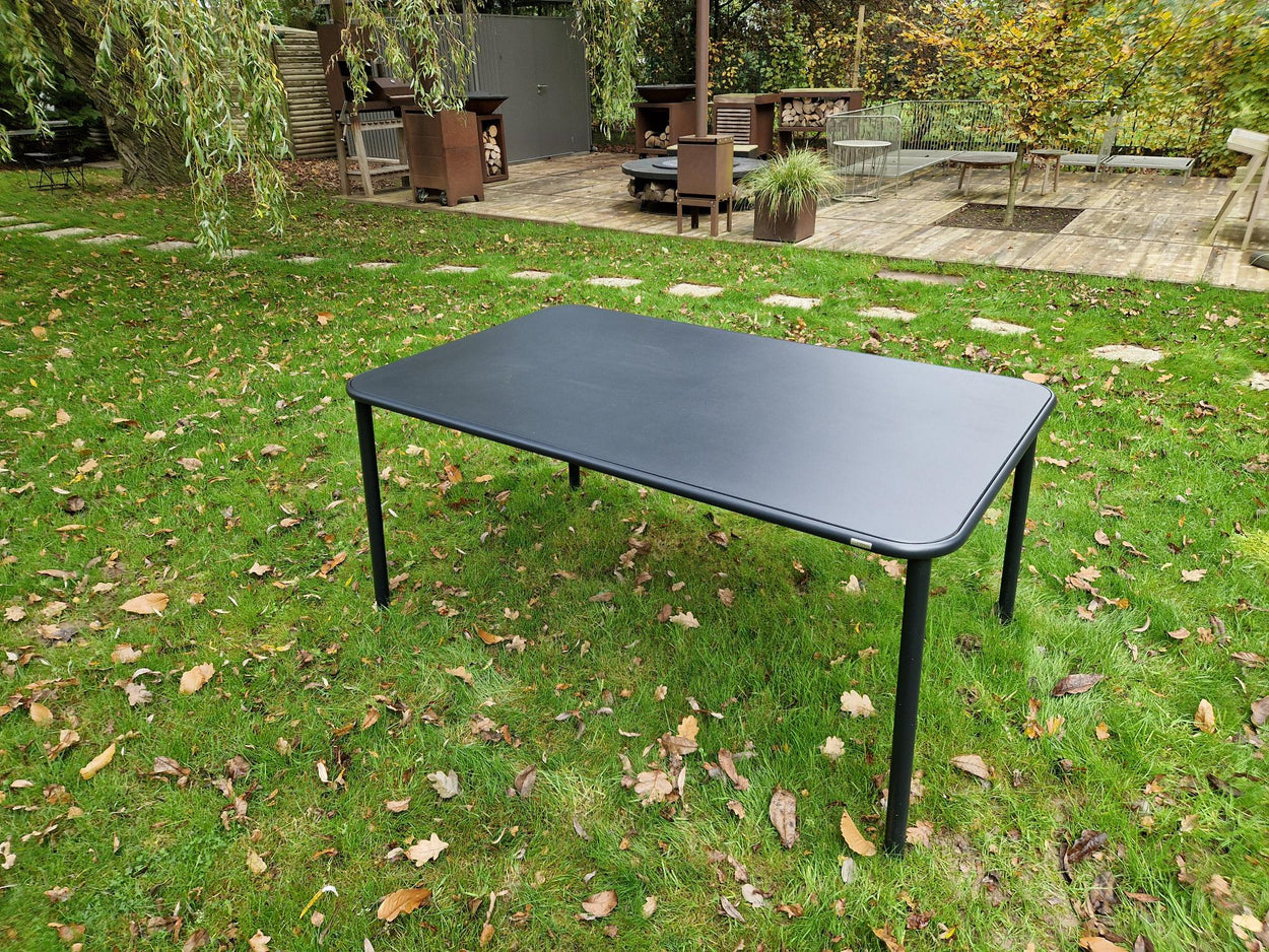 Yard tafel 160x97,5 cm - aluminium - Black