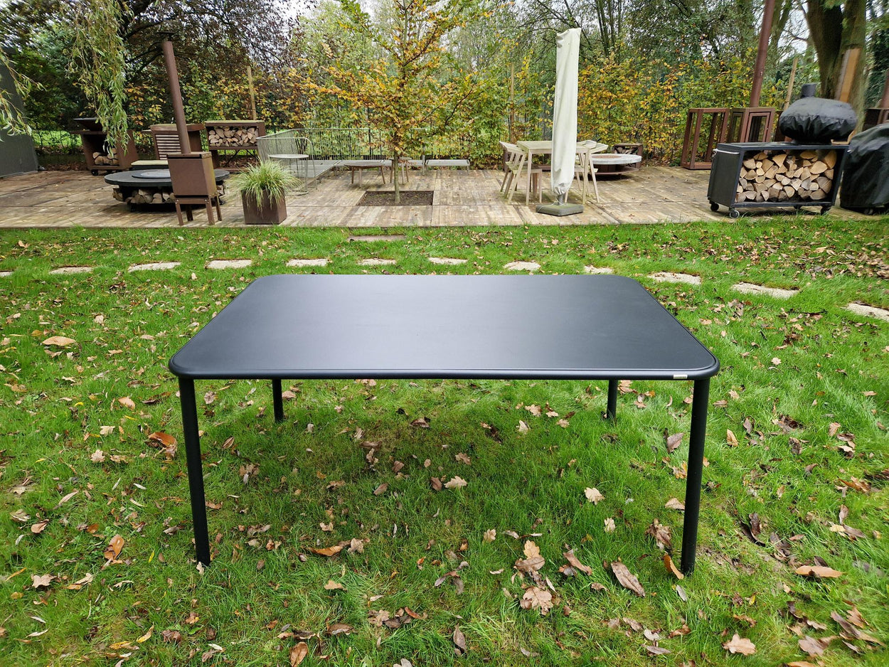 Yard tafel 160x97,5 cm - aluminium - Black