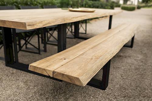 Set Nature dining table en Nature Bench x2 + tapijt