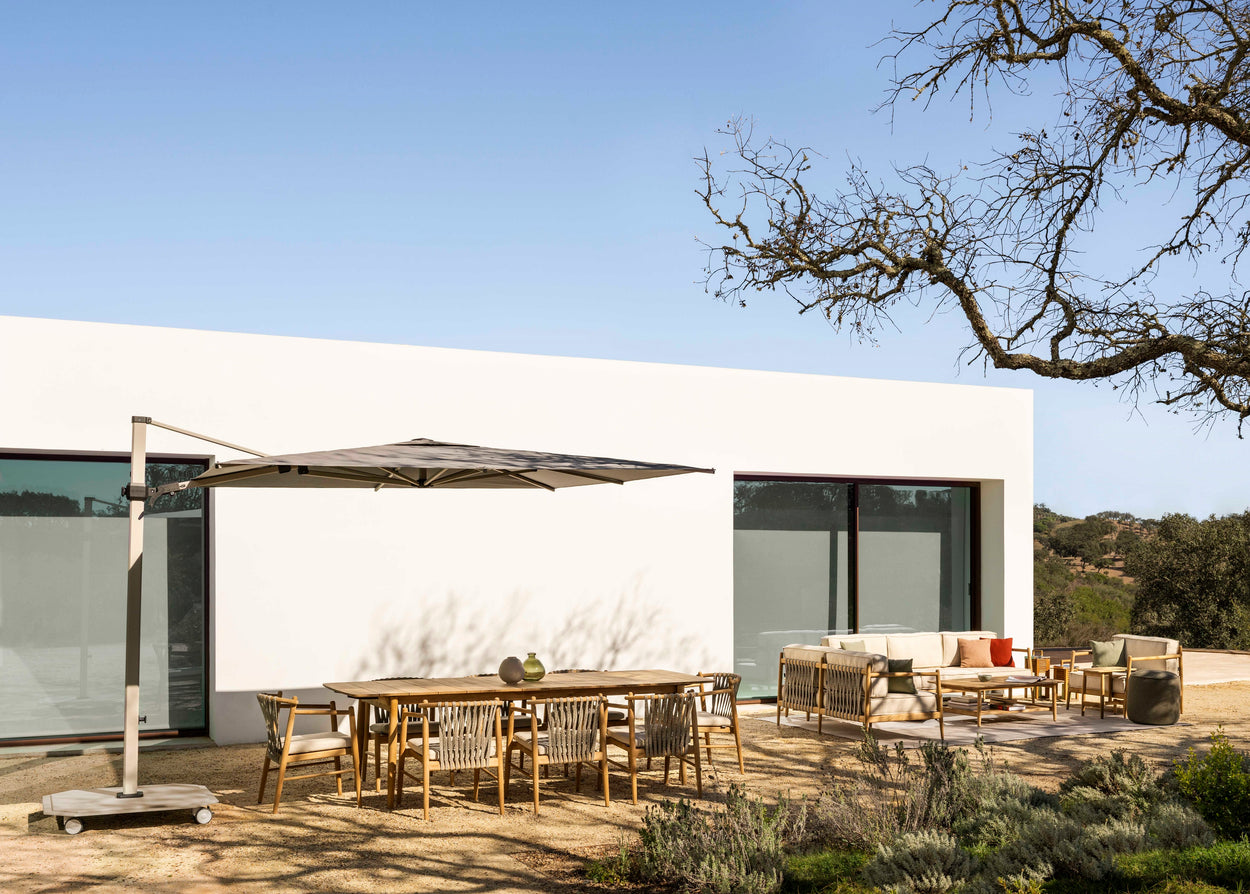 Noa dining table - 3 sizes