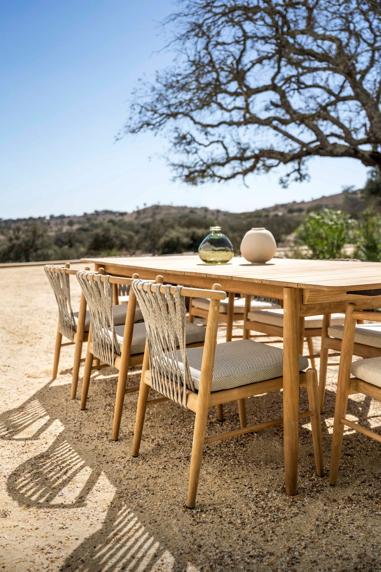 Noa dining table - 3 sizes