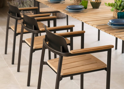 Set Shine Table Aluminium + 4x Shine armchair / teak - Black