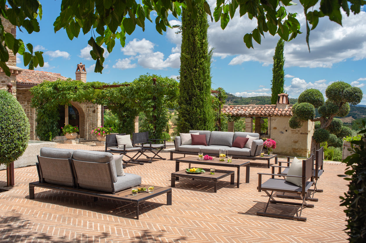 Terra Director's Lounge chair