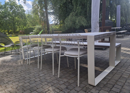 Set Str'8 Table 240cm + Str'8 Three bench + 4x Lyze chair aluminium / 4x kussen Lyze