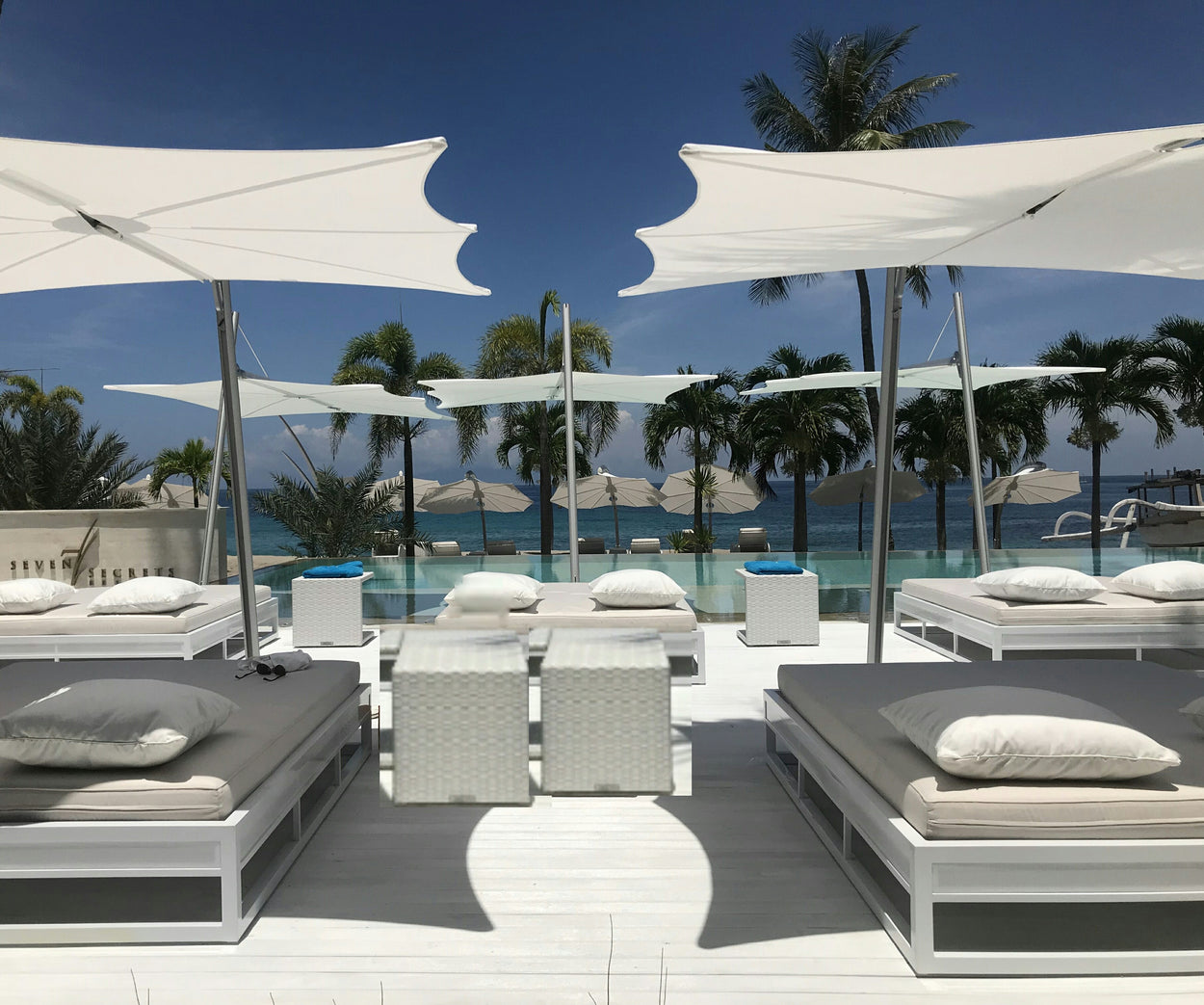 Spectra standaard - zwevende parasol 2,5 m -  STRAIGHT 90°