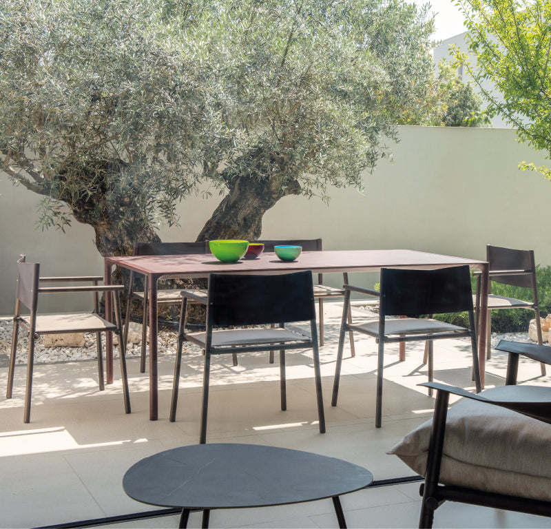 Terramare table - Stoneware top - Aluminium