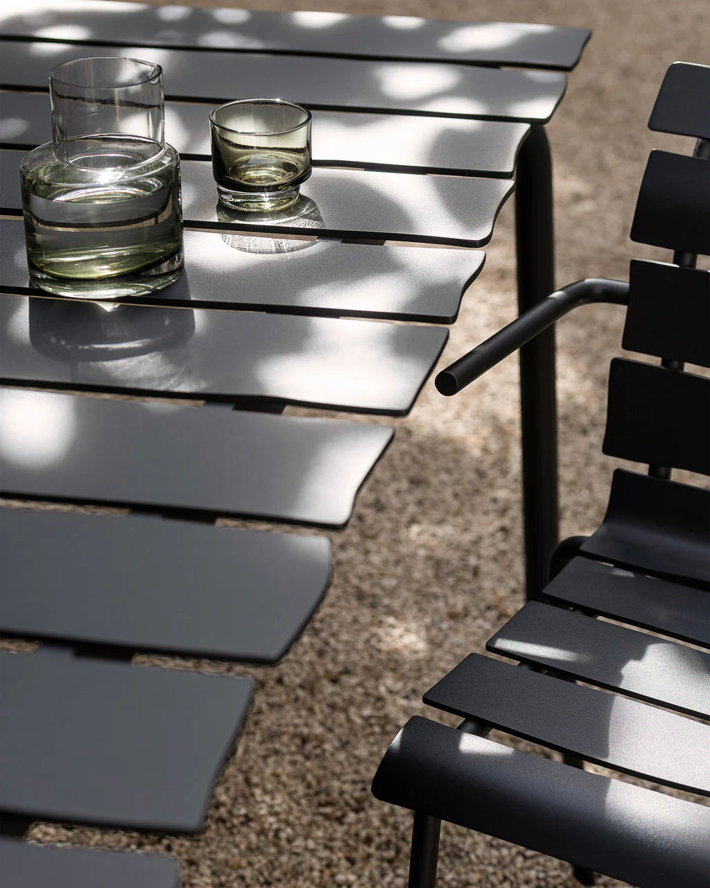 Dining table L - ALU - by Maarten baas - 3 colors