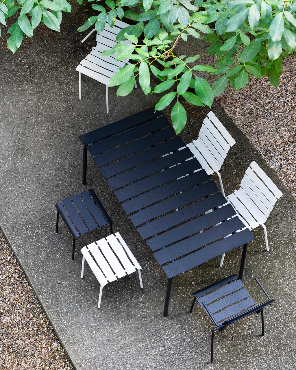 Stool - ALU - by Maarten baas - 2 colors