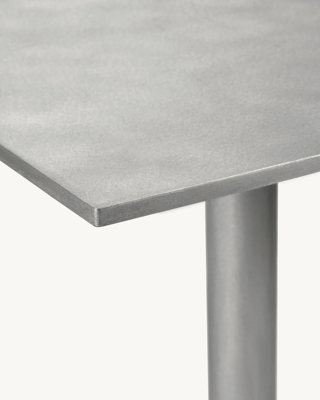 Square table S - by Muller Van Severen