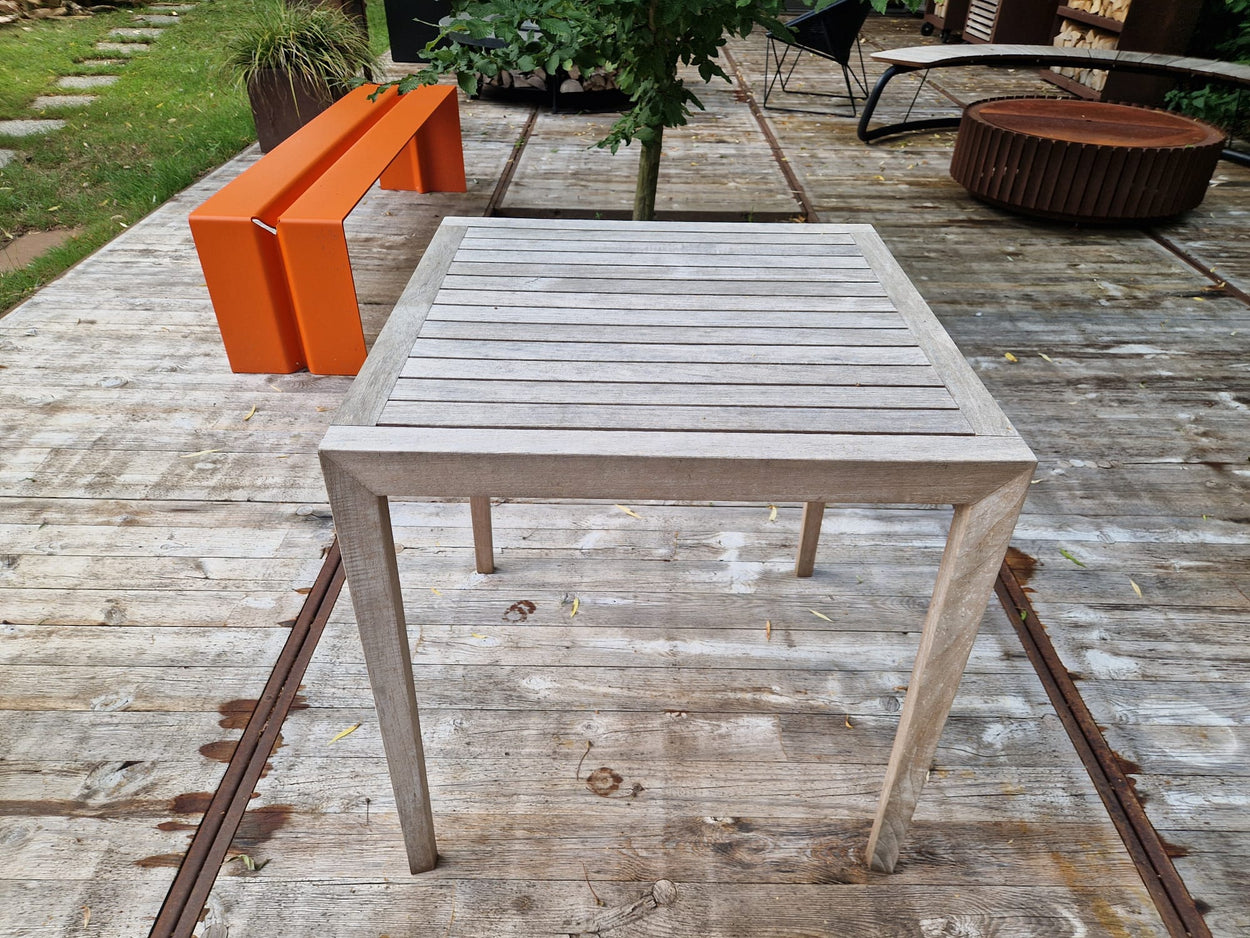 Set Urban Table XS + basket chair x2