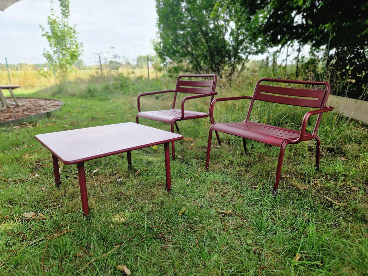Set Star Lounge stoelen x2 + Darwin Coffee tafel 70x70 - Intense Red