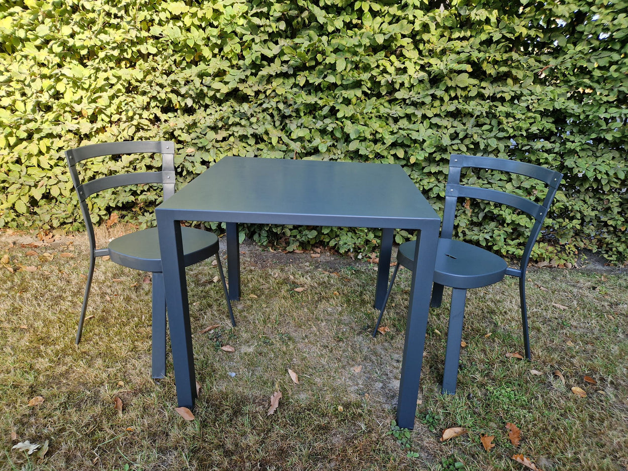 Set Nova tafel 80x80 + Thor chair x2 - Antique iron