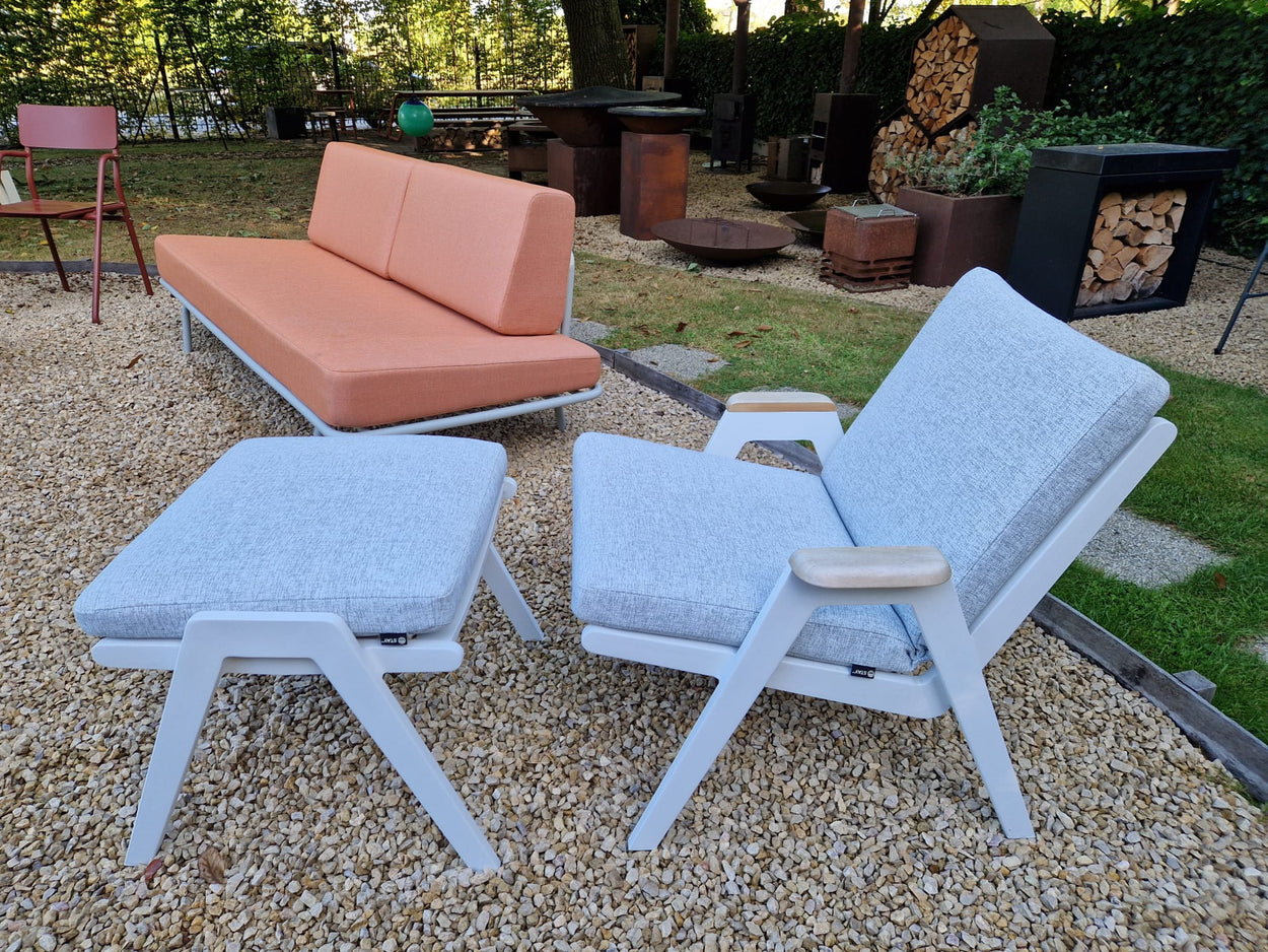 Flex Lounge chair