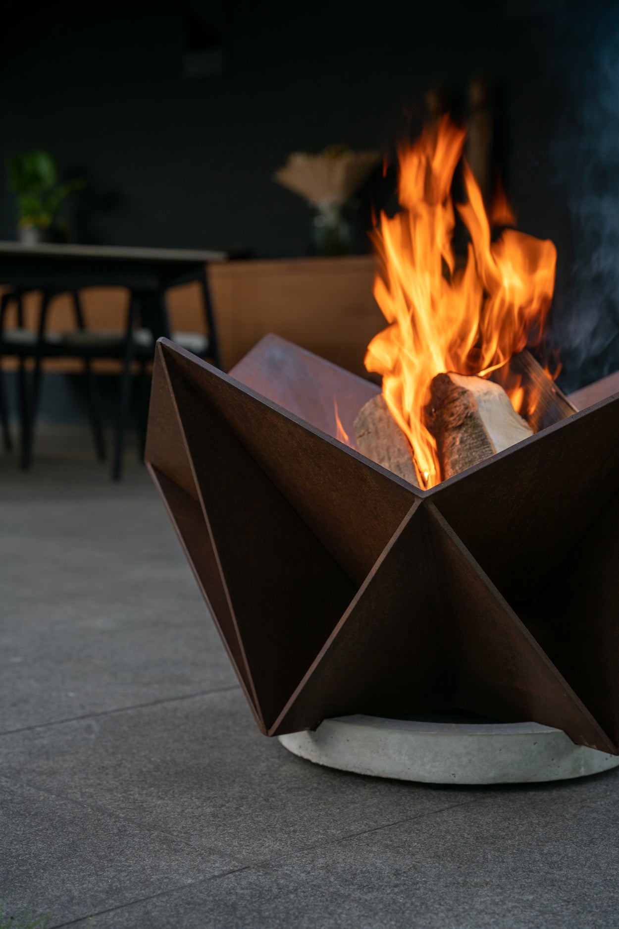 Lotus firepit