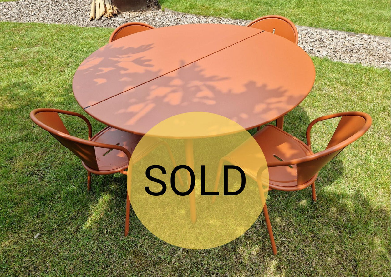 Set Plus4 tafel Ø138cm verlengbaar + 60 cm, Code chair x4 - Maple red