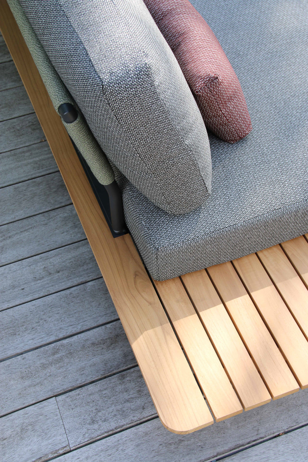 Natural Double lounge + lounge armrest - 2 kleuren