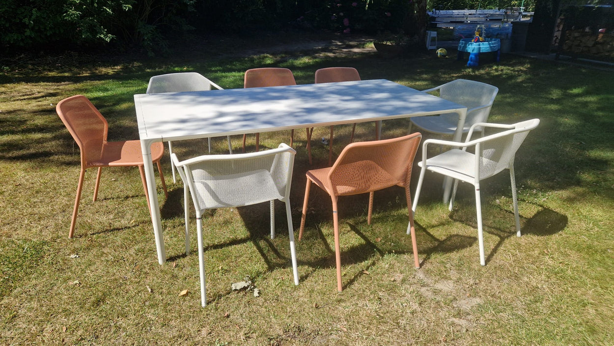 Set Terramare tafel 203x103 + Darwin armchair 4x + Darwin chair 4x