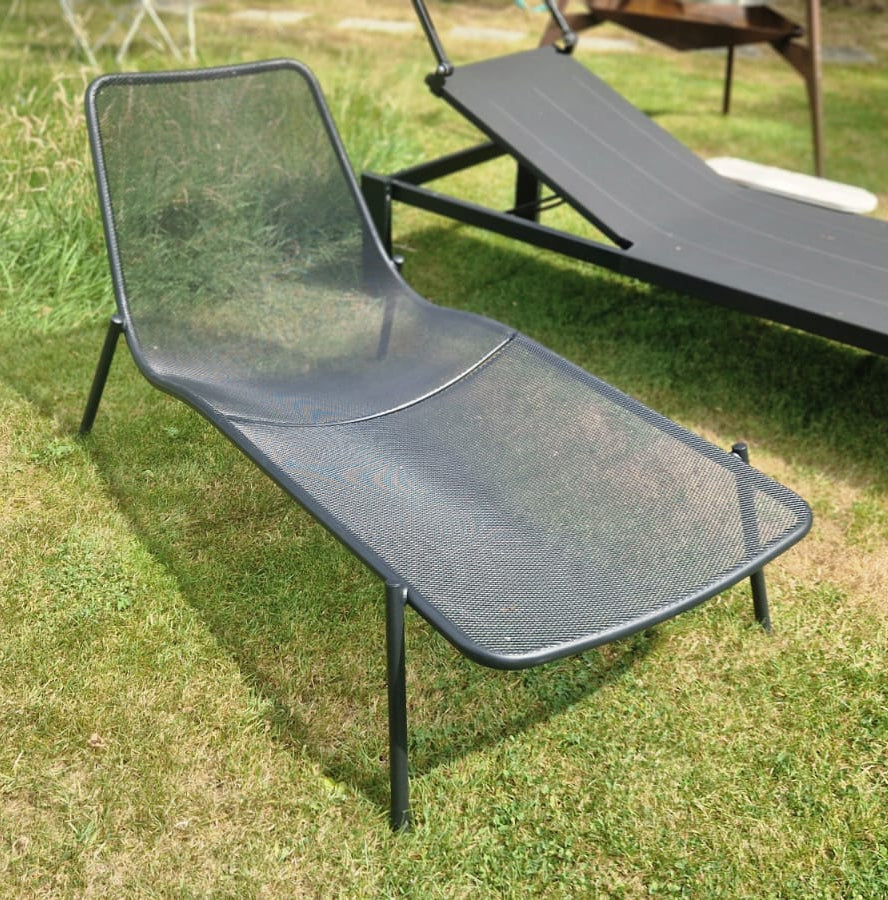 Round Stackable sunbed - Black