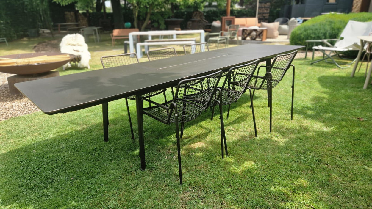 Set Plus4 tafel 220+110 + Rio R50 chair x2 + Rio R50 armchair x4