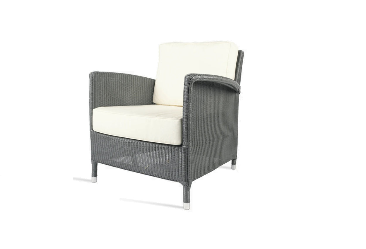 Dovile Lounge chair