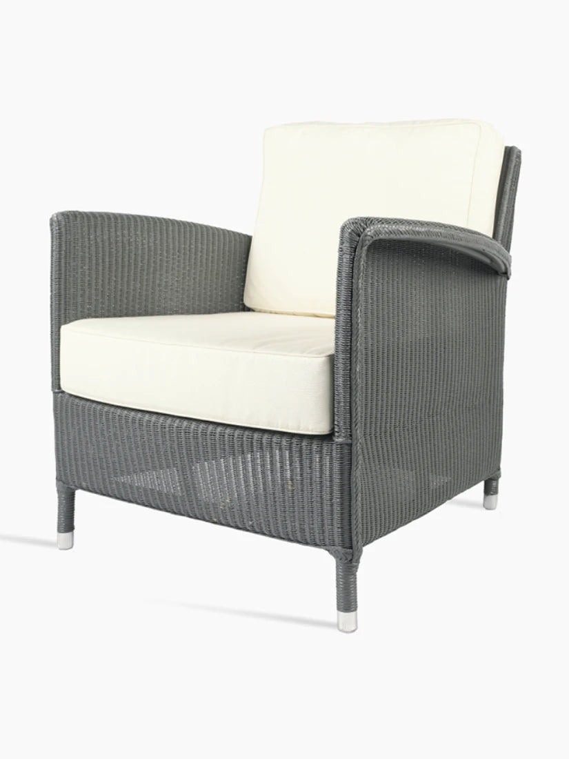 Dovile Lounge chair