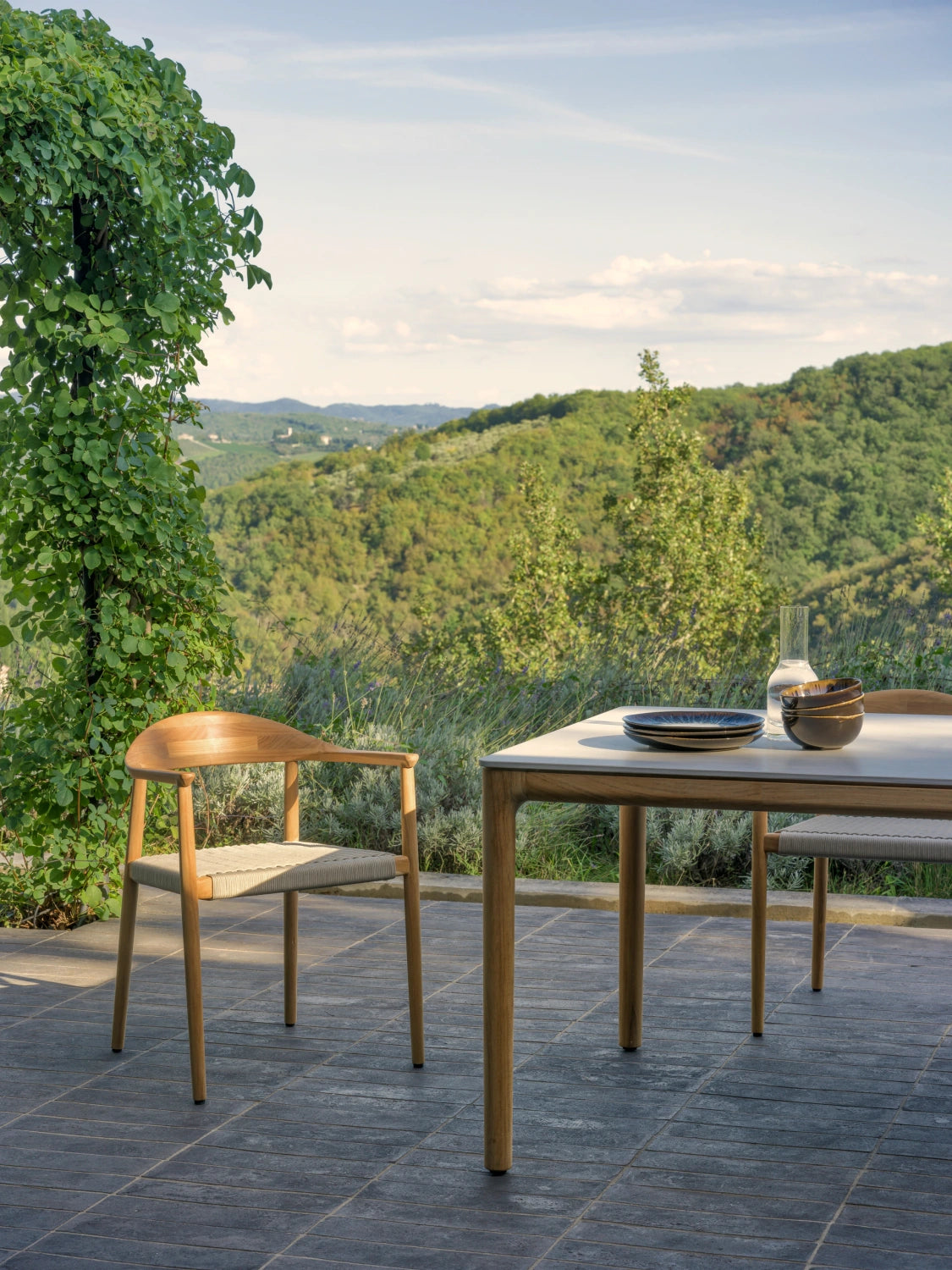 Fika dining armchair