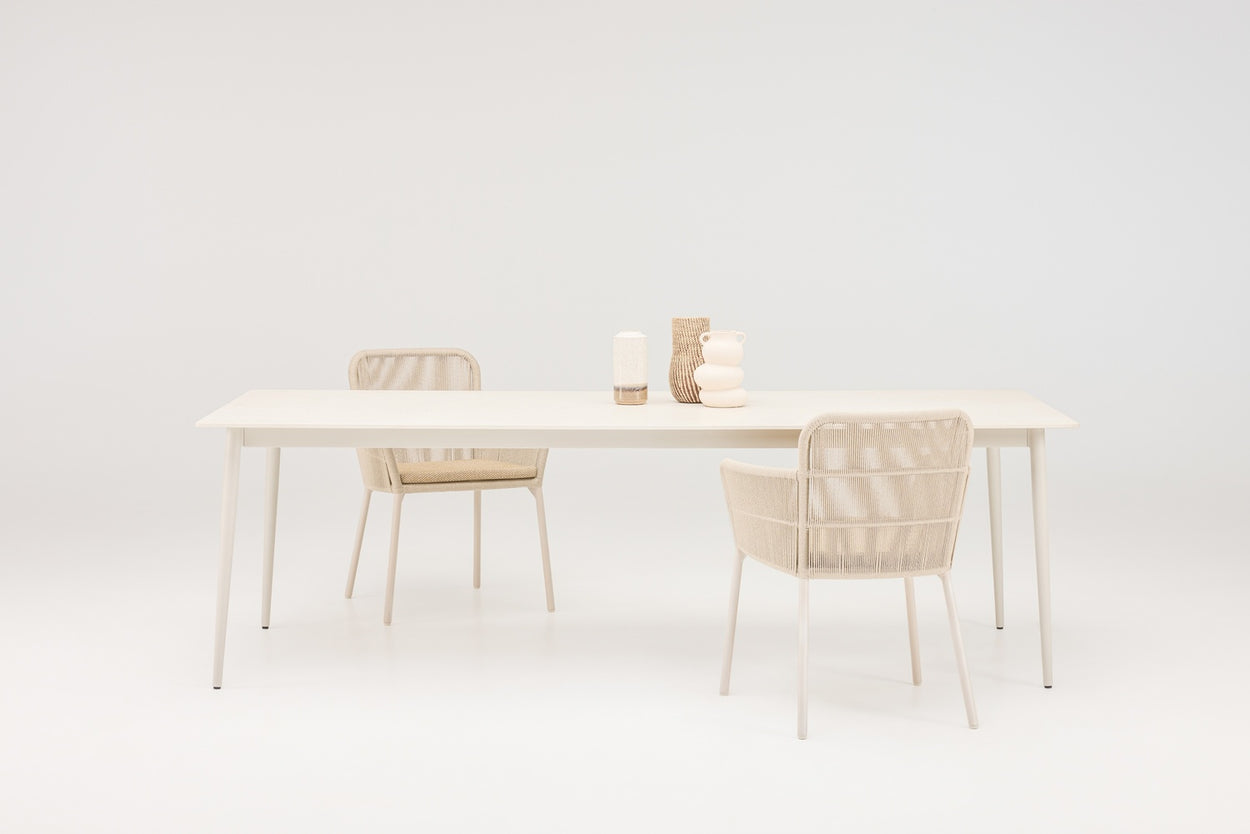 Max dining table - 3 sizes