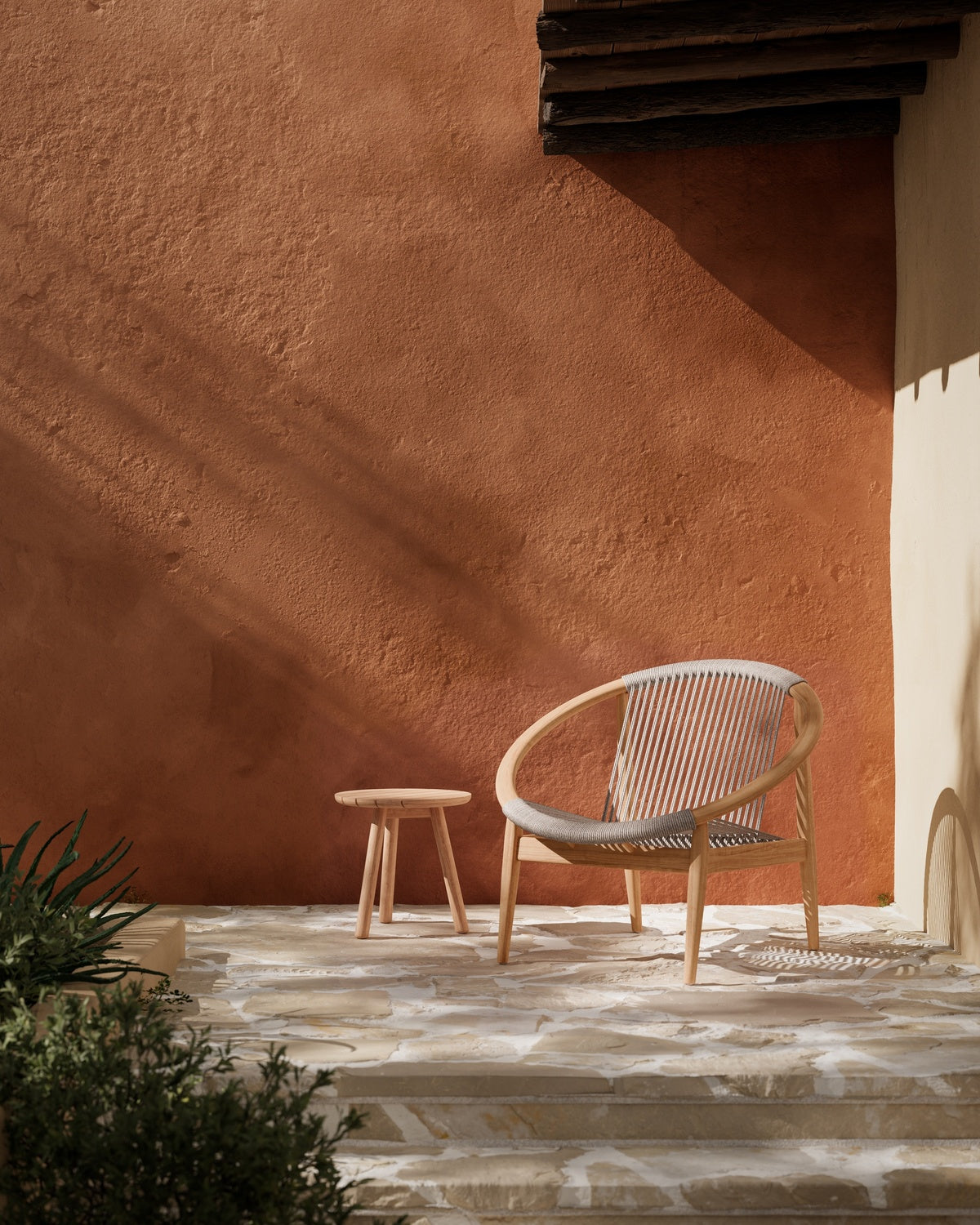 Anton Side table, Ø40