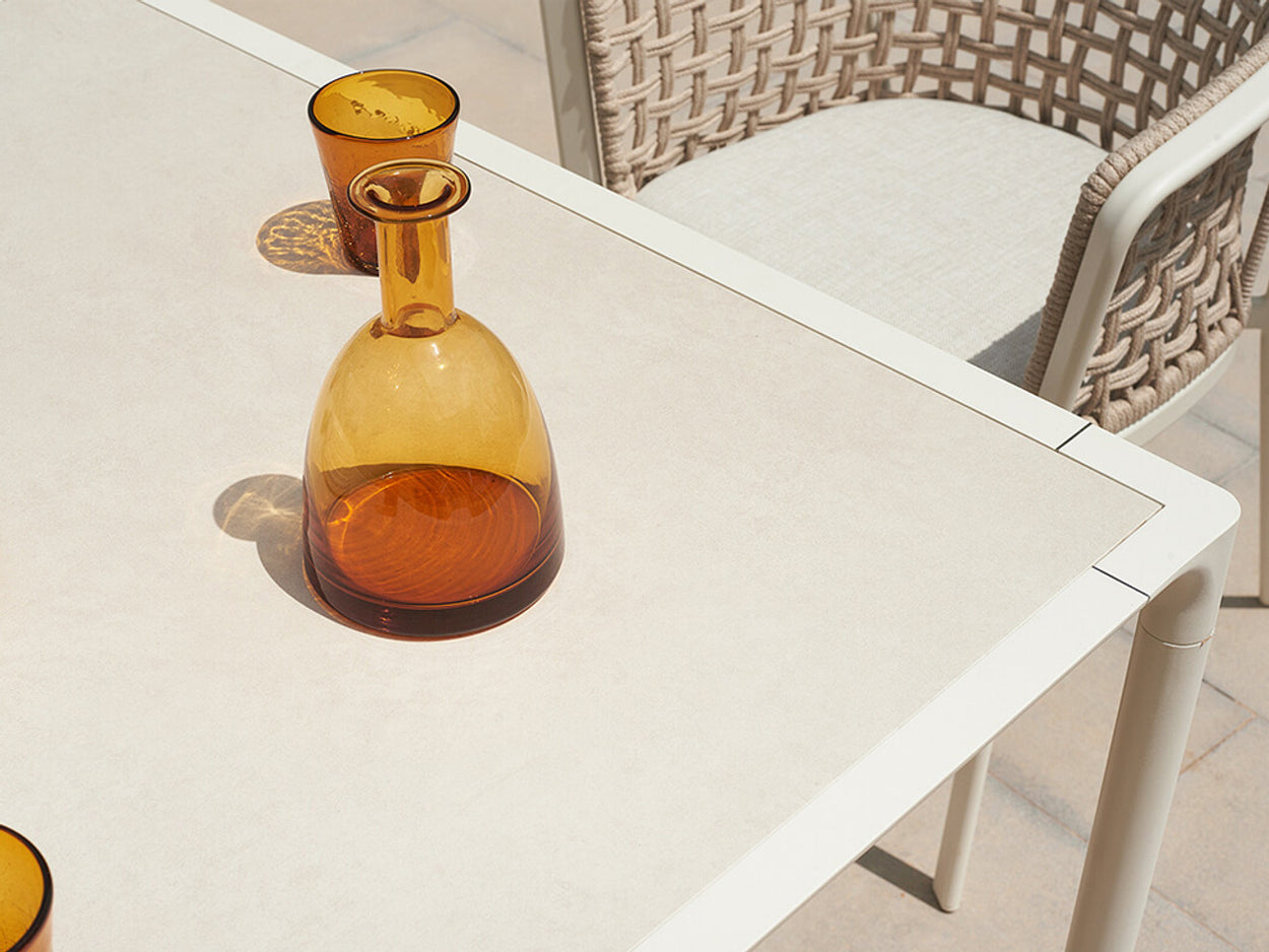 Terramare table - Stoneware top - Aluminium