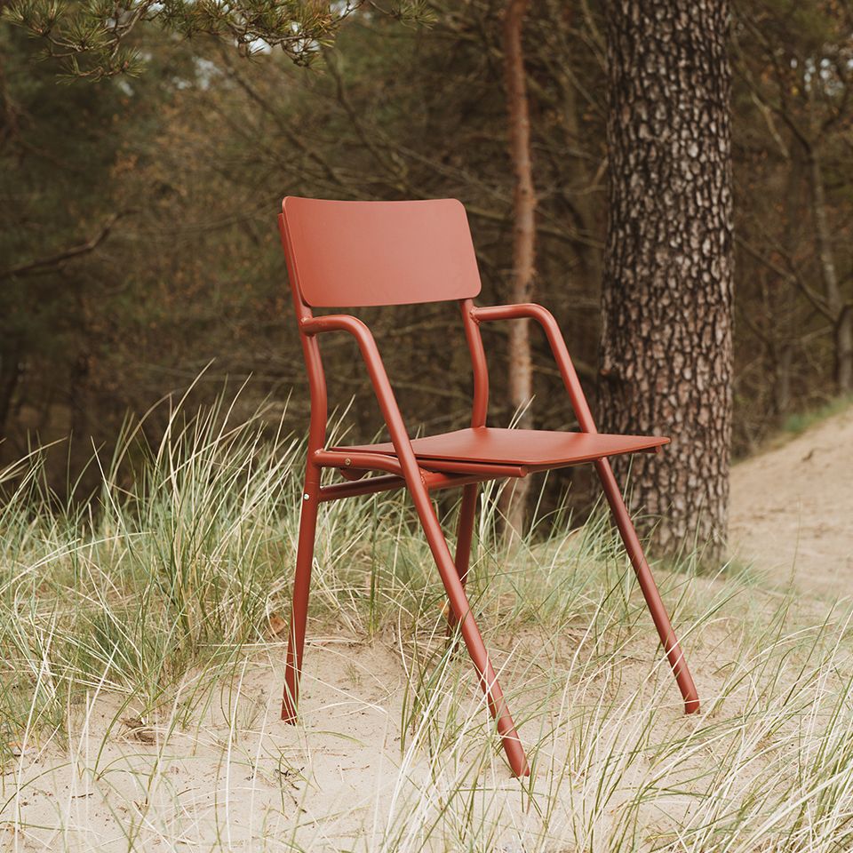 Flip-up-chair - Oxide Red