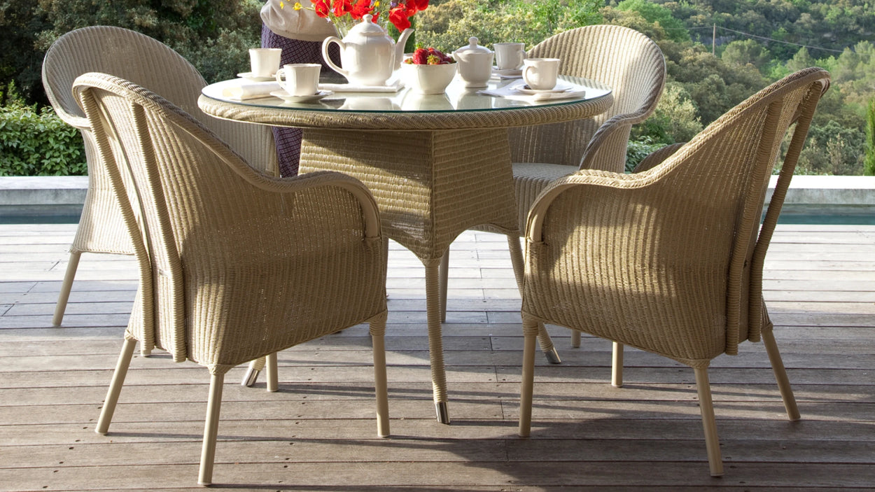 Nîmes Dining table - 2 sizes