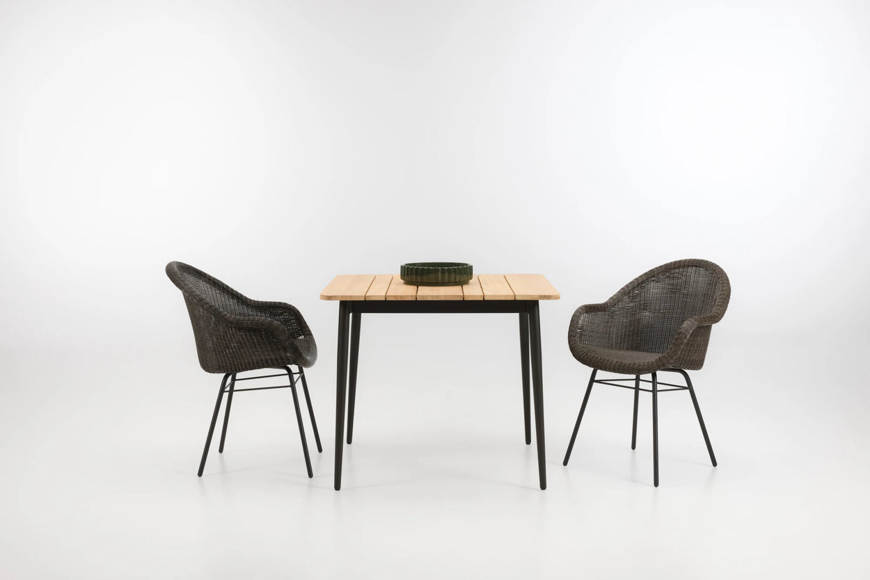 Max Dining table - 90x90