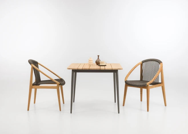 Max dining table - 2 sizes