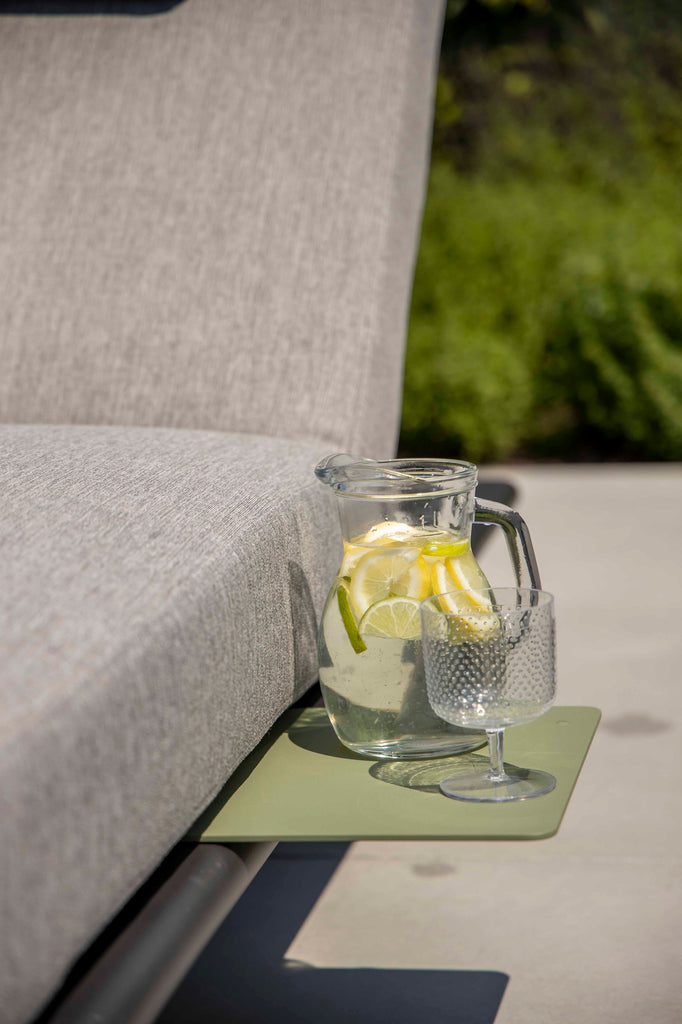 Flex Fly Side table - 5 kleuren — Vier Seizoenen Buiten