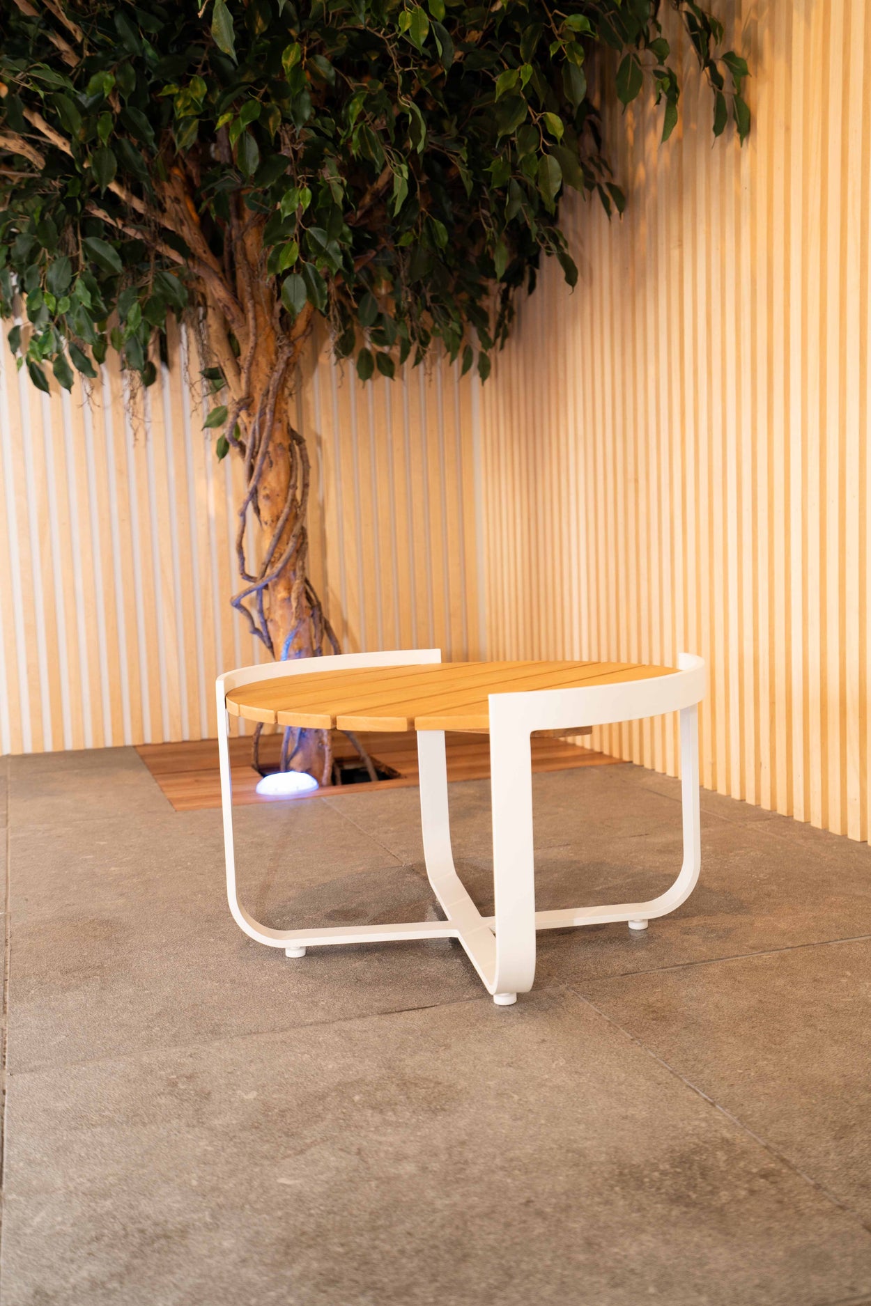 Natural Coffee table - Teak