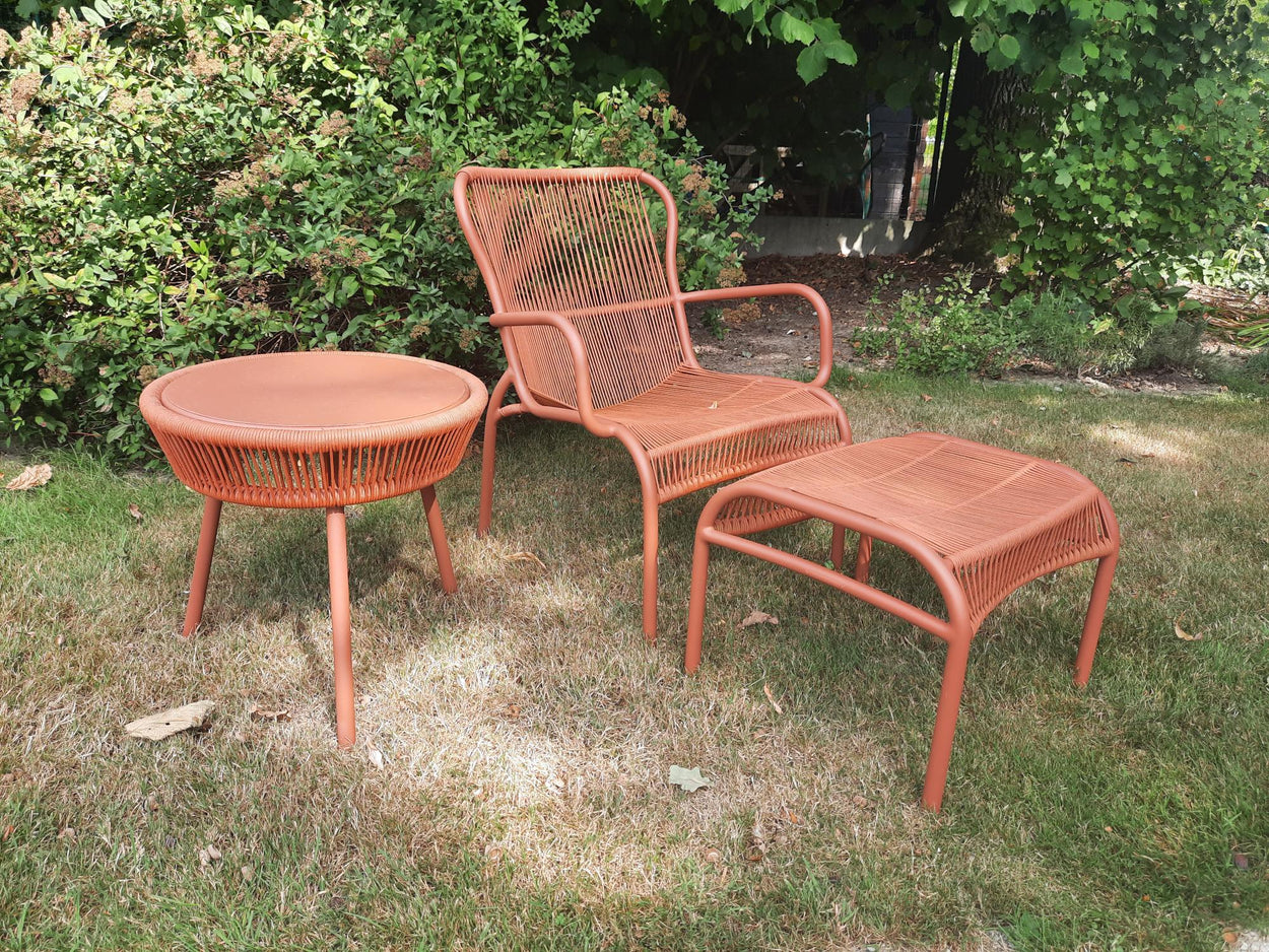 Set Loop lounge Chair, Loop footrest & Loop side table terracotta