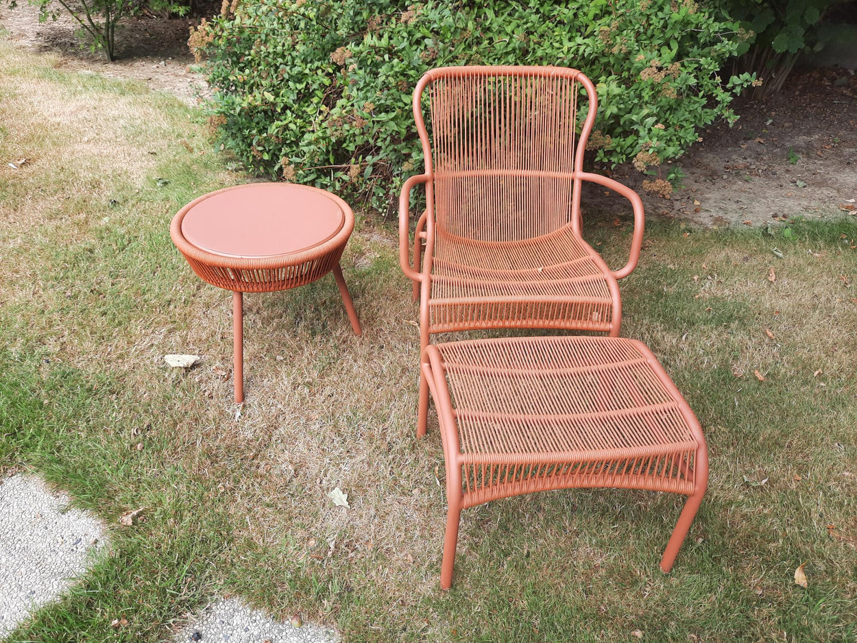 Set Loop lounge Chair, Loop footrest & Loop side table terracotta
