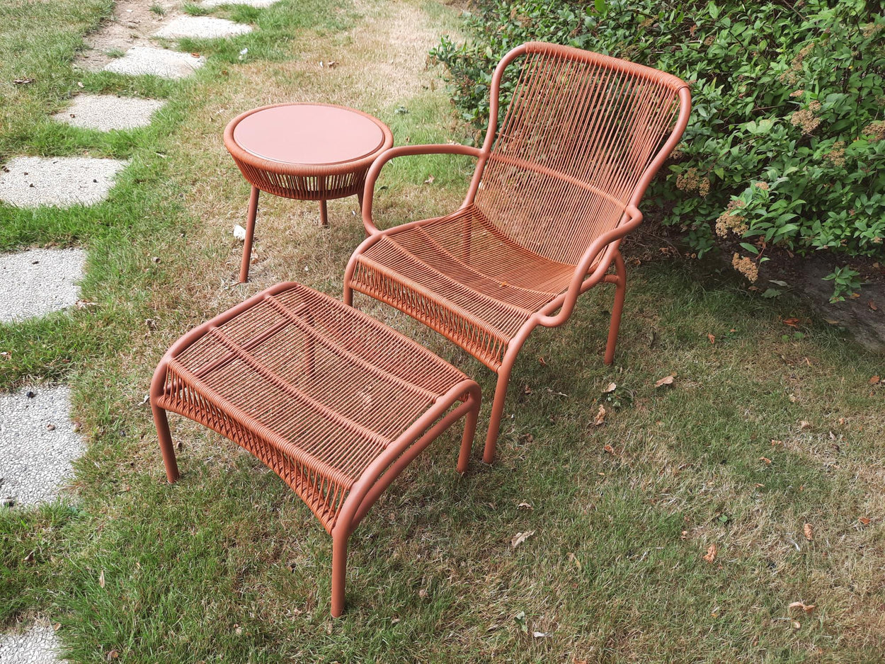 Set Loop lounge Chair, Loop footrest & Loop side table terracotta